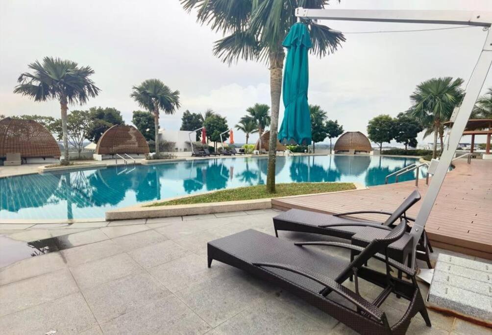 C0704 Almas Suite Seaview & Netflix Stay นุสาจายา ภายนอก รูปภาพ