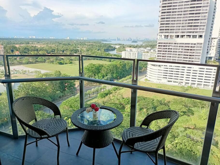 C0704 Almas Suite Seaview & Netflix Stay นุสาจายา ภายนอก รูปภาพ