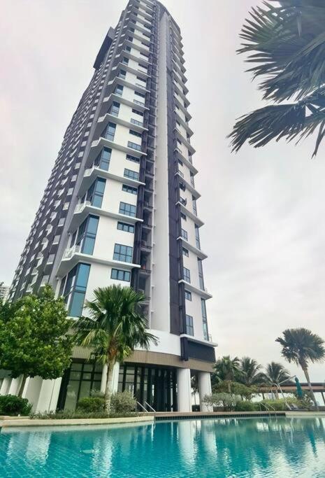 C0704 Almas Suite Seaview & Netflix Stay นุสาจายา ภายนอก รูปภาพ