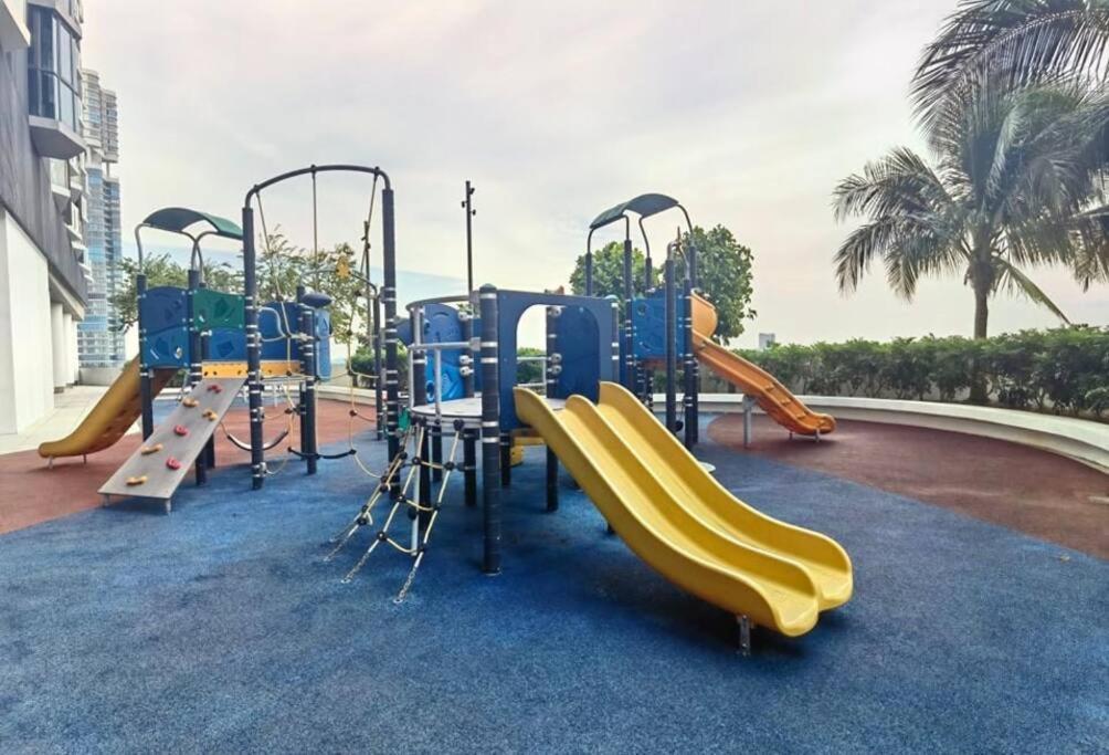 C0704 Almas Suite Seaview & Netflix Stay นุสาจายา ภายนอก รูปภาพ